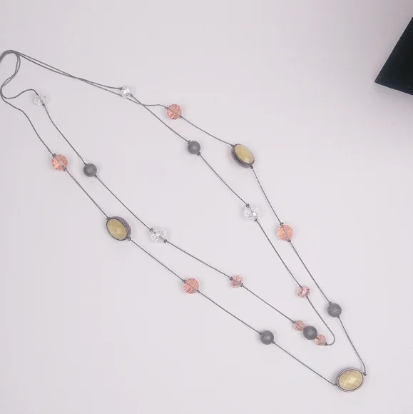 NY Crystal and Metal Beads Necklace. - Picture 3 of 4